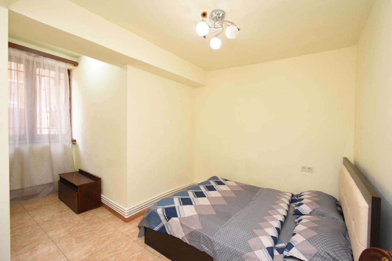 A&X Hostel And Tours Yerevan Exterior photo