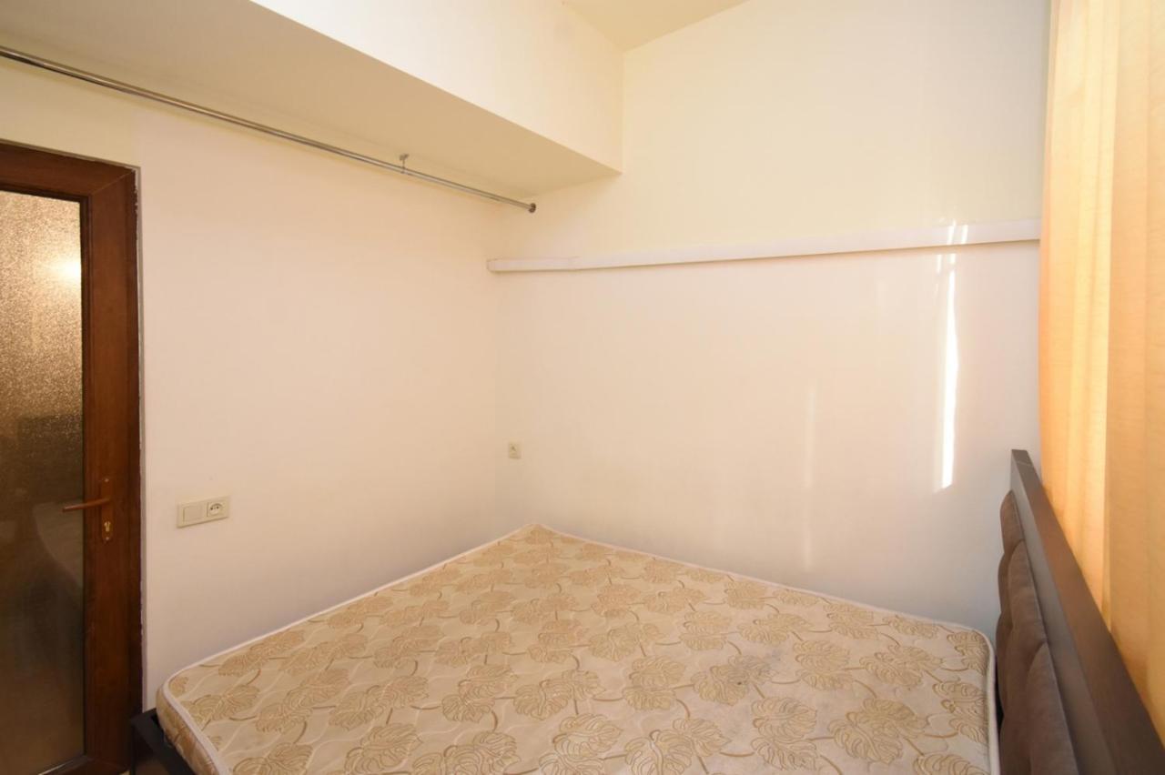 A&X Hostel And Tours Yerevan Exterior photo
